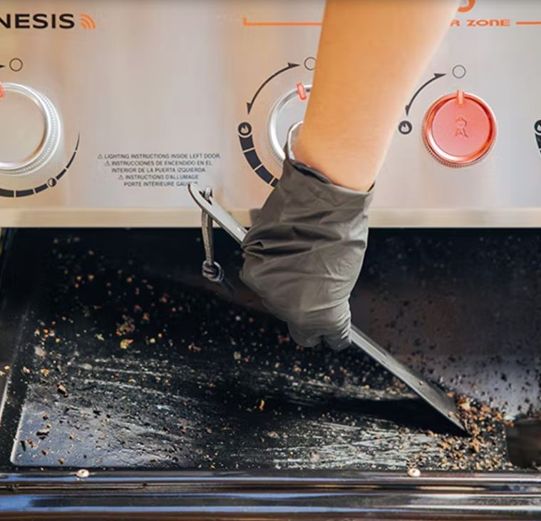 Weber Genesis E-335 Gas Grill - Image 5