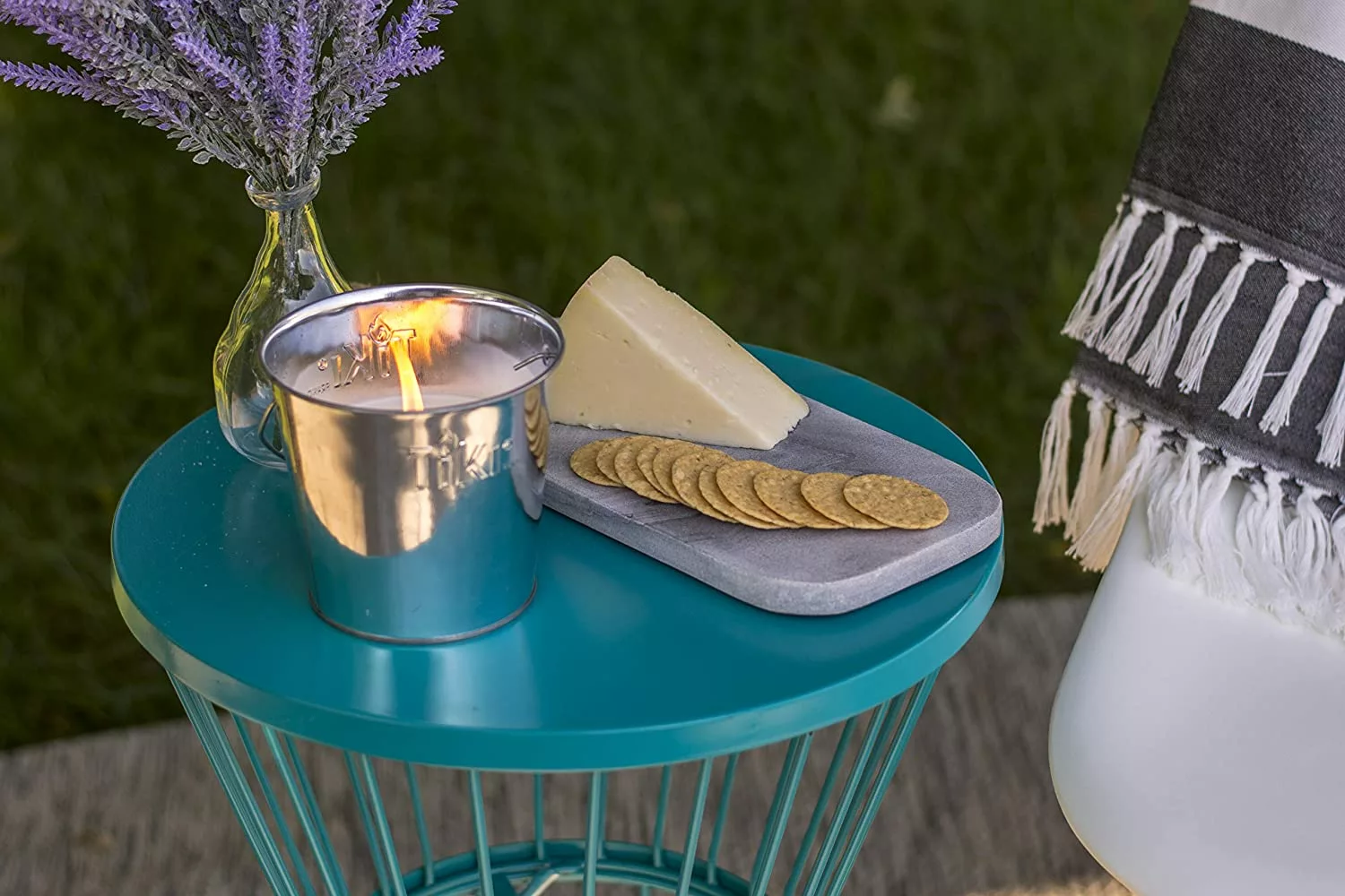 Tiki Bitefighter Citronella Wax Bucket 17 oz., Assorted - Image 3