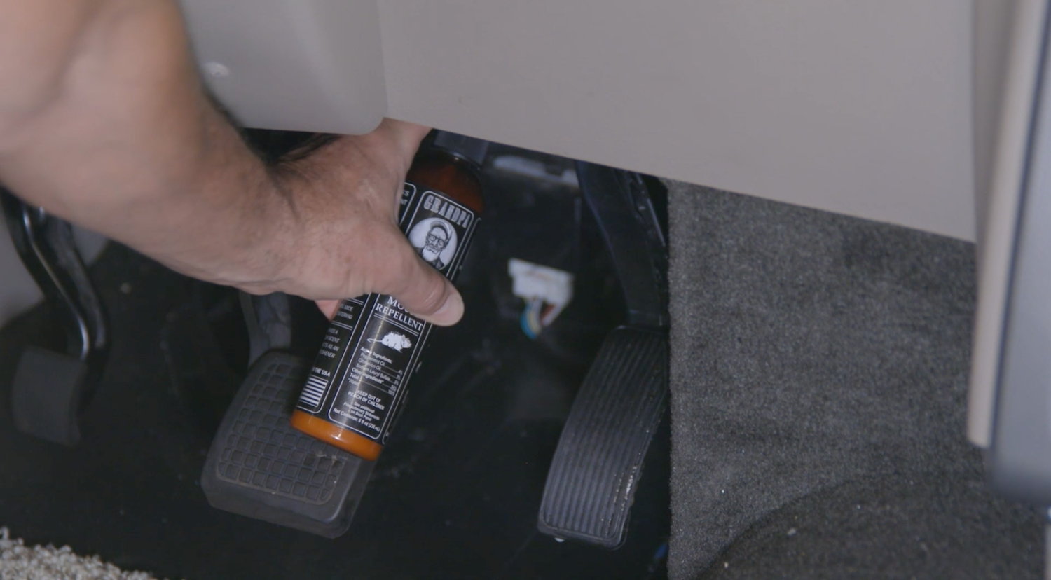 Grandpa Gus's Liquid Potent Mouse Repellent - 8 oz - Image 5